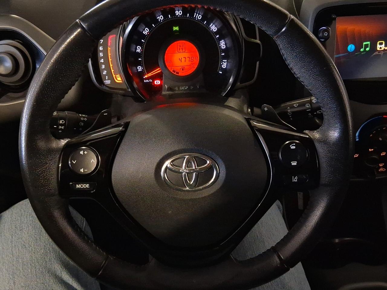 Toyota Aygo Connect 1.0 VVT-i 72 CV 5 porte x-play MMT