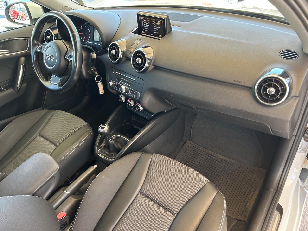 Audi A1 1.4 diesel 90 cv 2015 120.000 km