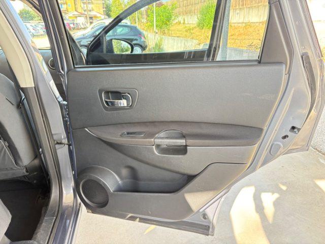 NISSAN Qashqai+2 1.6 16V Visia 7 POSTI BENZINA TETTO PANORAMICO