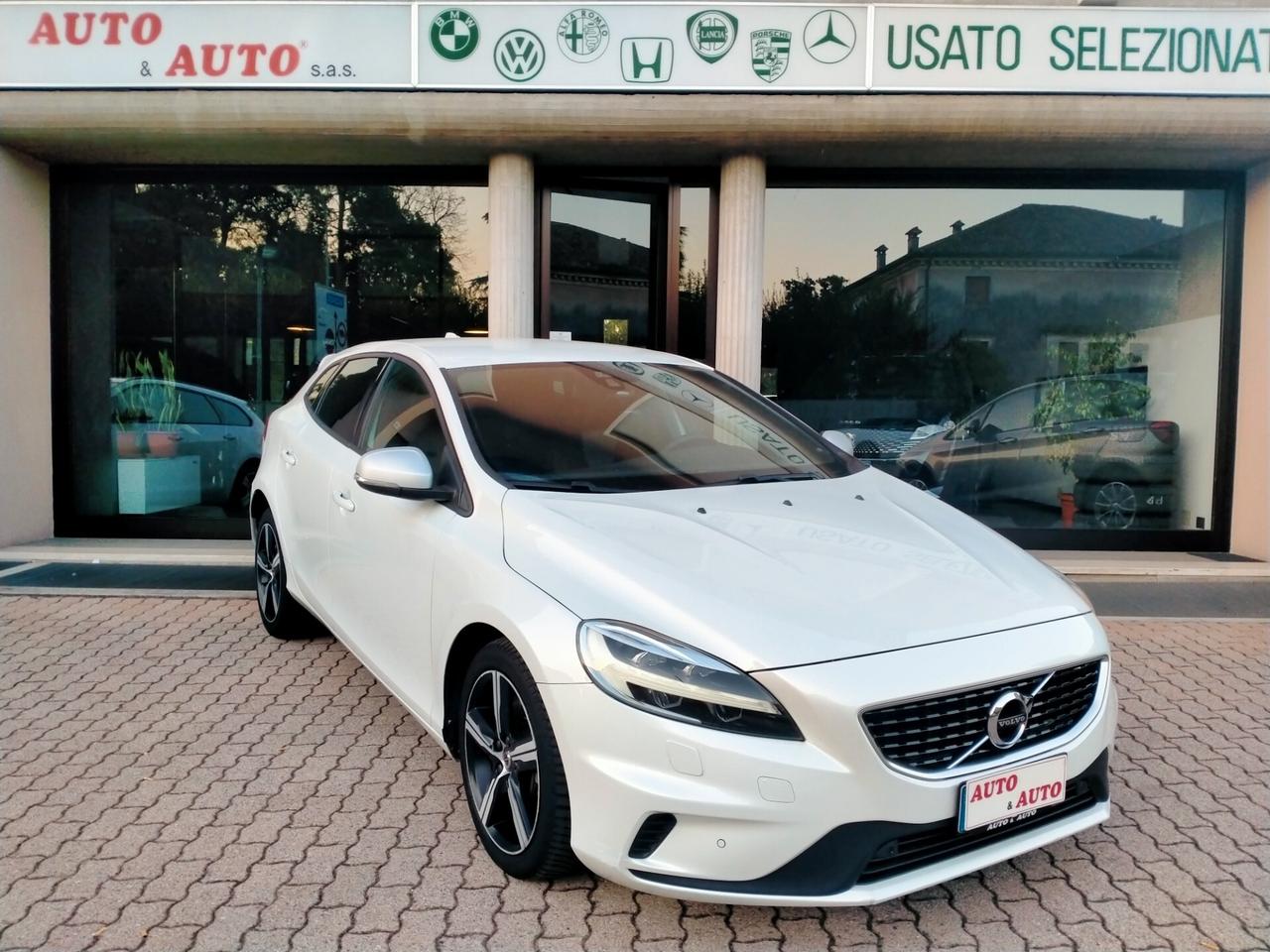 Volvo V40 2.0D3 R-DESIGN GEARTRONIC 8M M.Y.17 E6 FULL LED SYSTEM /PELLE ALCANTARA