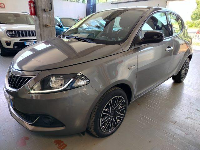 LANCIA Ypsilon 1.0 Hybrid Gold