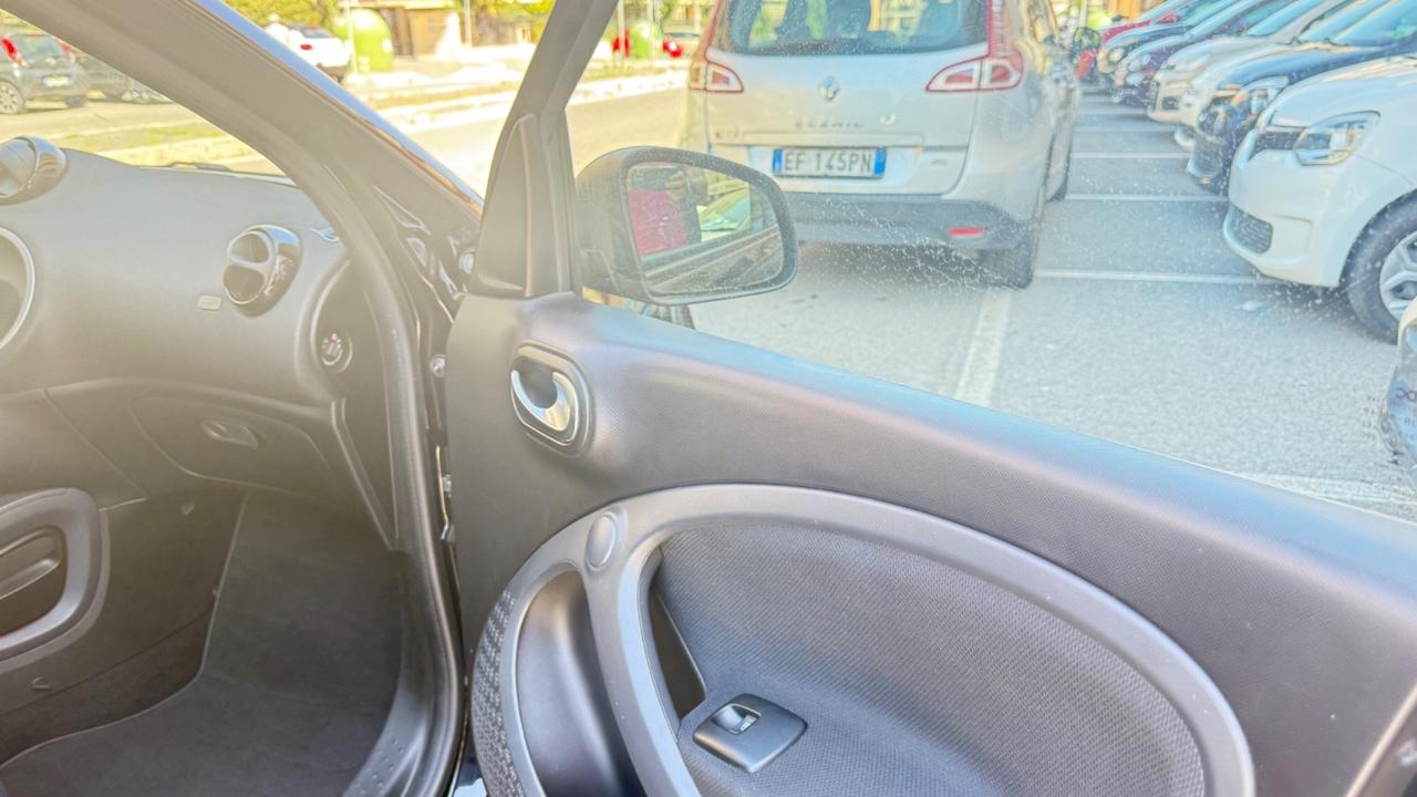 Smart ForFour 90 0.9 Turbo Passion LED NAVI PDC CERCHI 15 BLUETOOTH