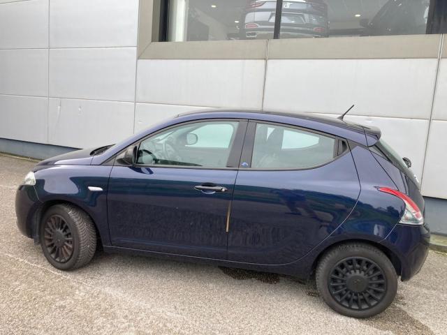 Lancia Ypsilon 1.2 69 CV 5p. Elefantino Blu