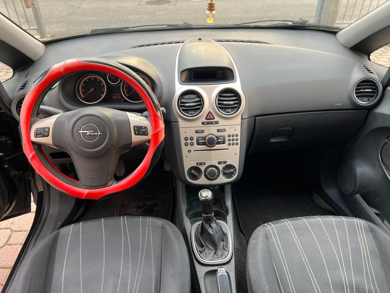 Opel Corsa 1.2 OK NEOPATENTATI