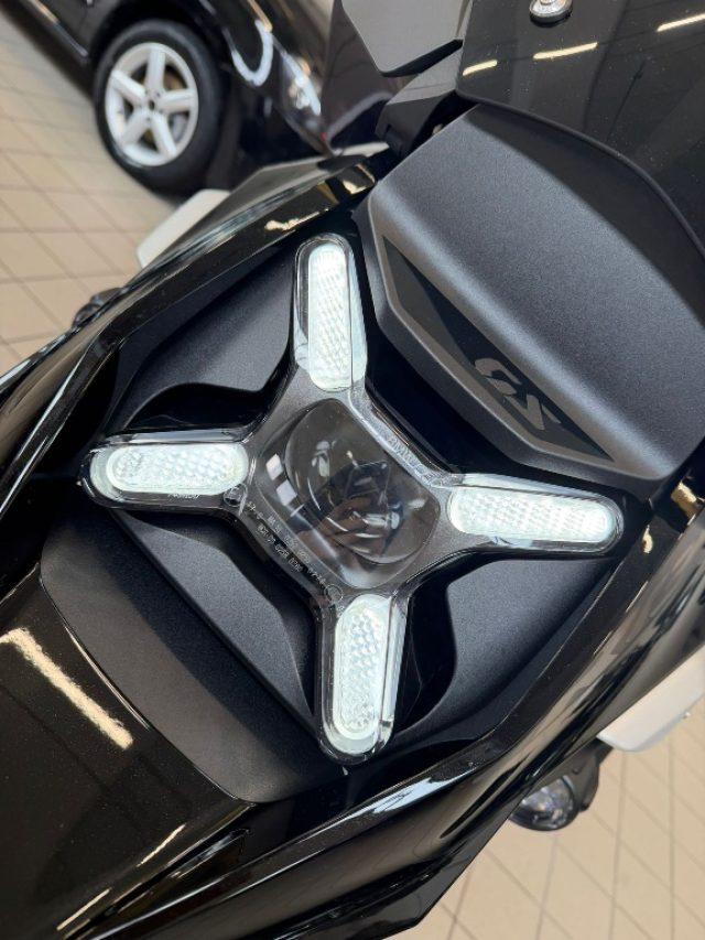 BMW R 1300 GS TRIPLE BLACK