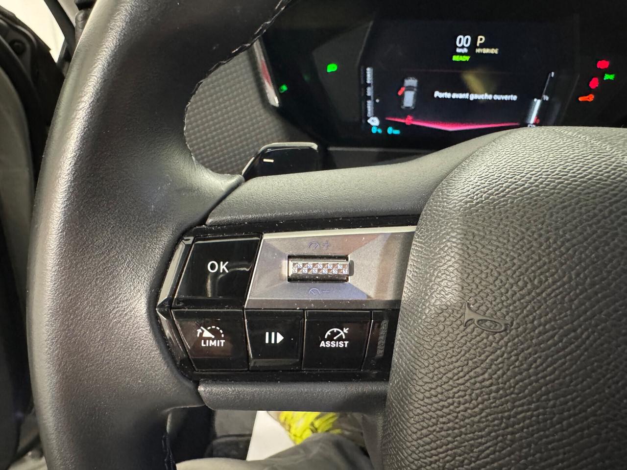DS 4 E-Tense 225 Cross Trocadero CRUISE ADATTIVO, SENSORI ANT, POST & RETROCAMERA, MANIGLIE A SCOMPA