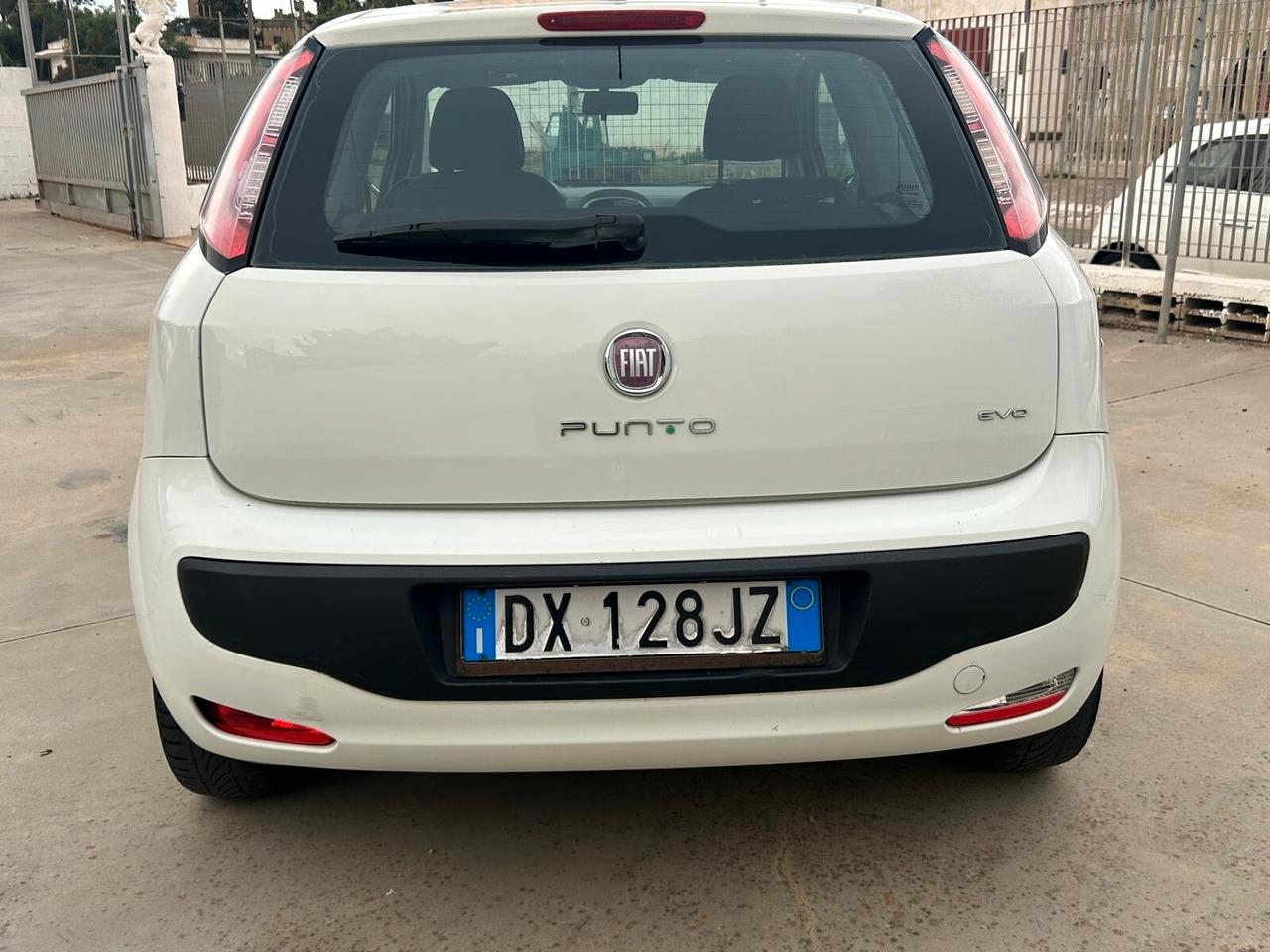 Fiat Punto Evo 1.4 3 porte Dynamic – Alimentazione GPL – 204.000 km – Prezzo €3.300