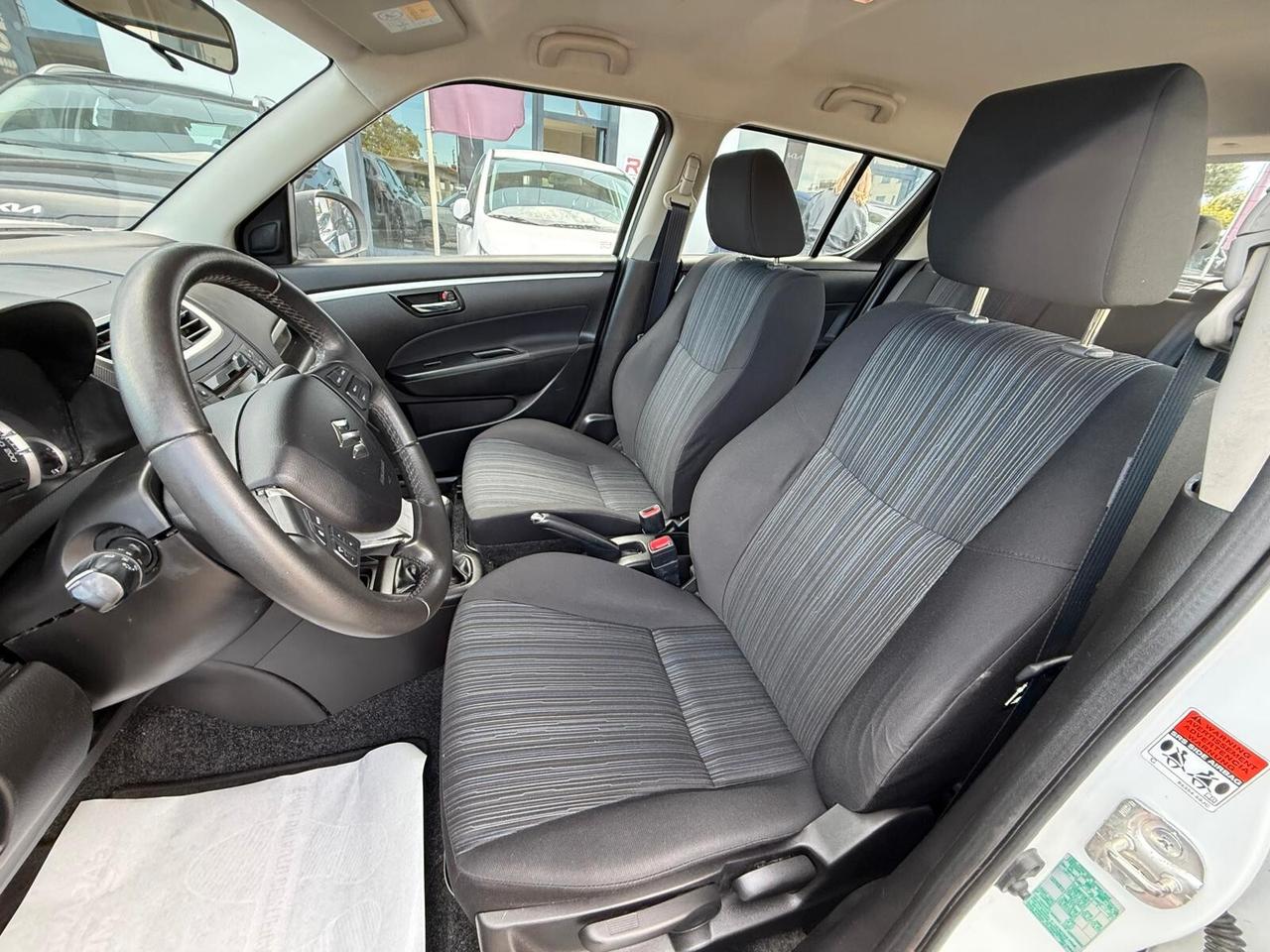 Suzuki Swift 1.2 VVT 5 porte - CON 24 MESI DI GARANZIA