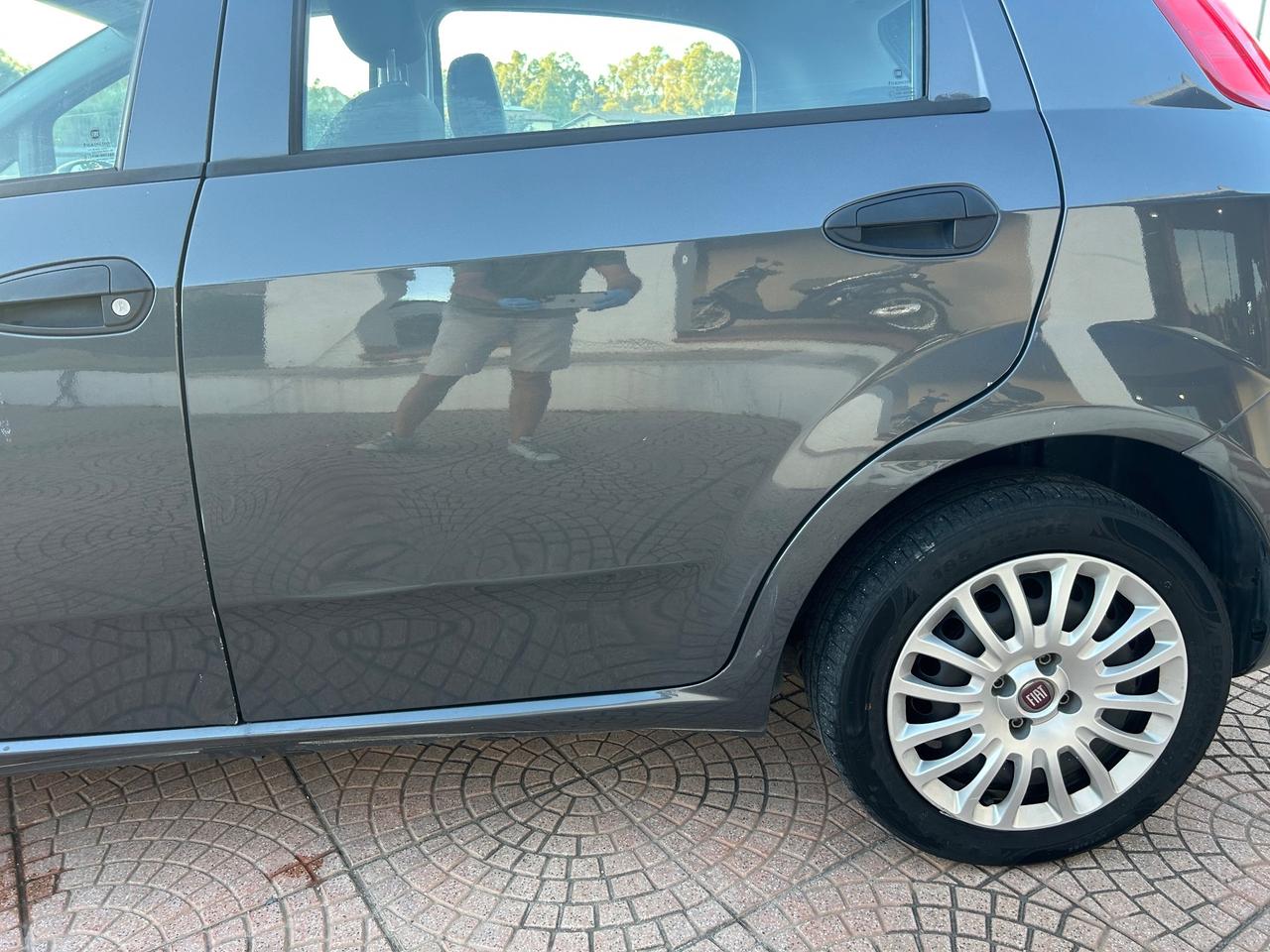 Fiat Punto 1.3 MJT II S&S 95 CV 5 porte Street