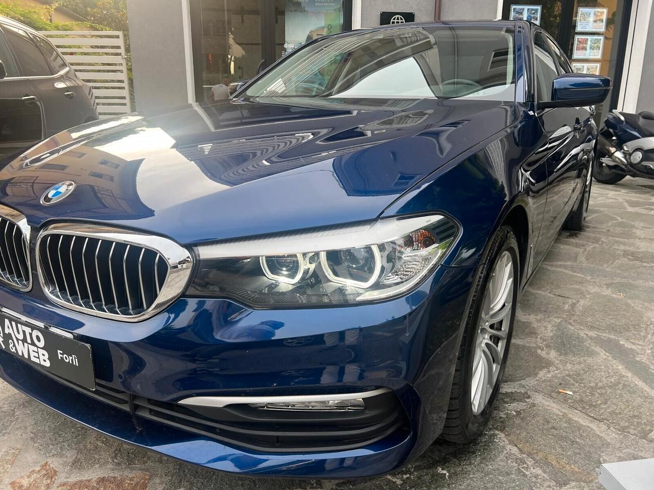 BMW 525D LUXURY 231cv