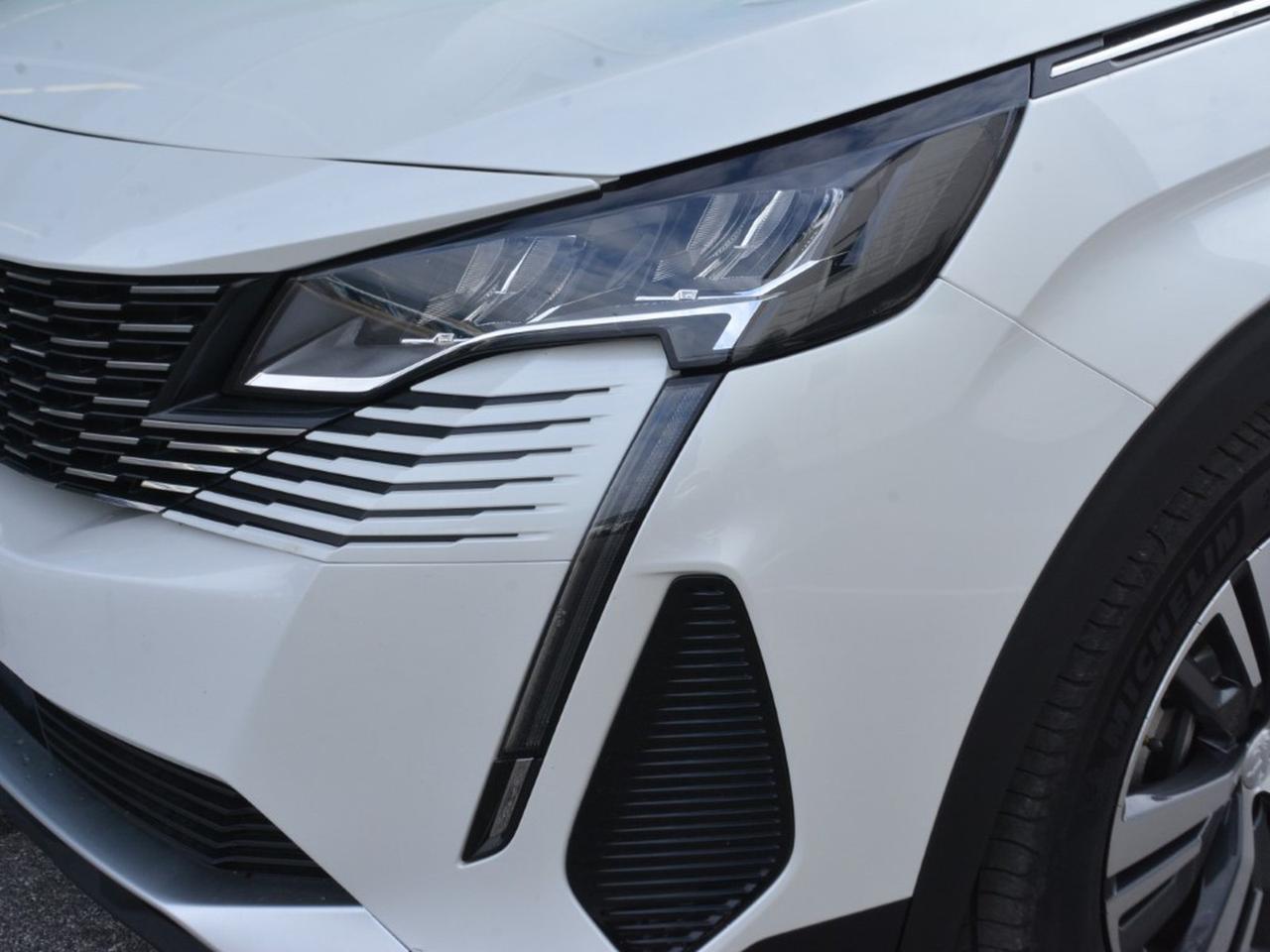 Peugeot 3008 1.6 hybrid phev 225cv allure pack e-eat8