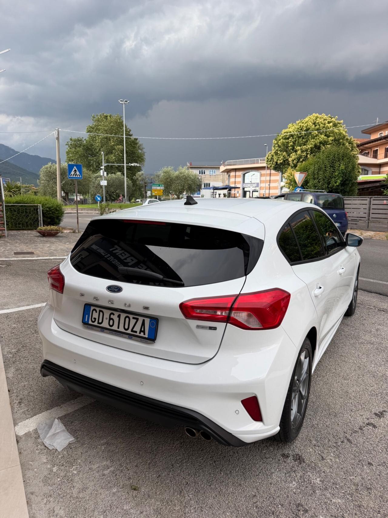 Ford Focus 1.0 EcoBoost Hybrid 125 CV 5p. ST-Line