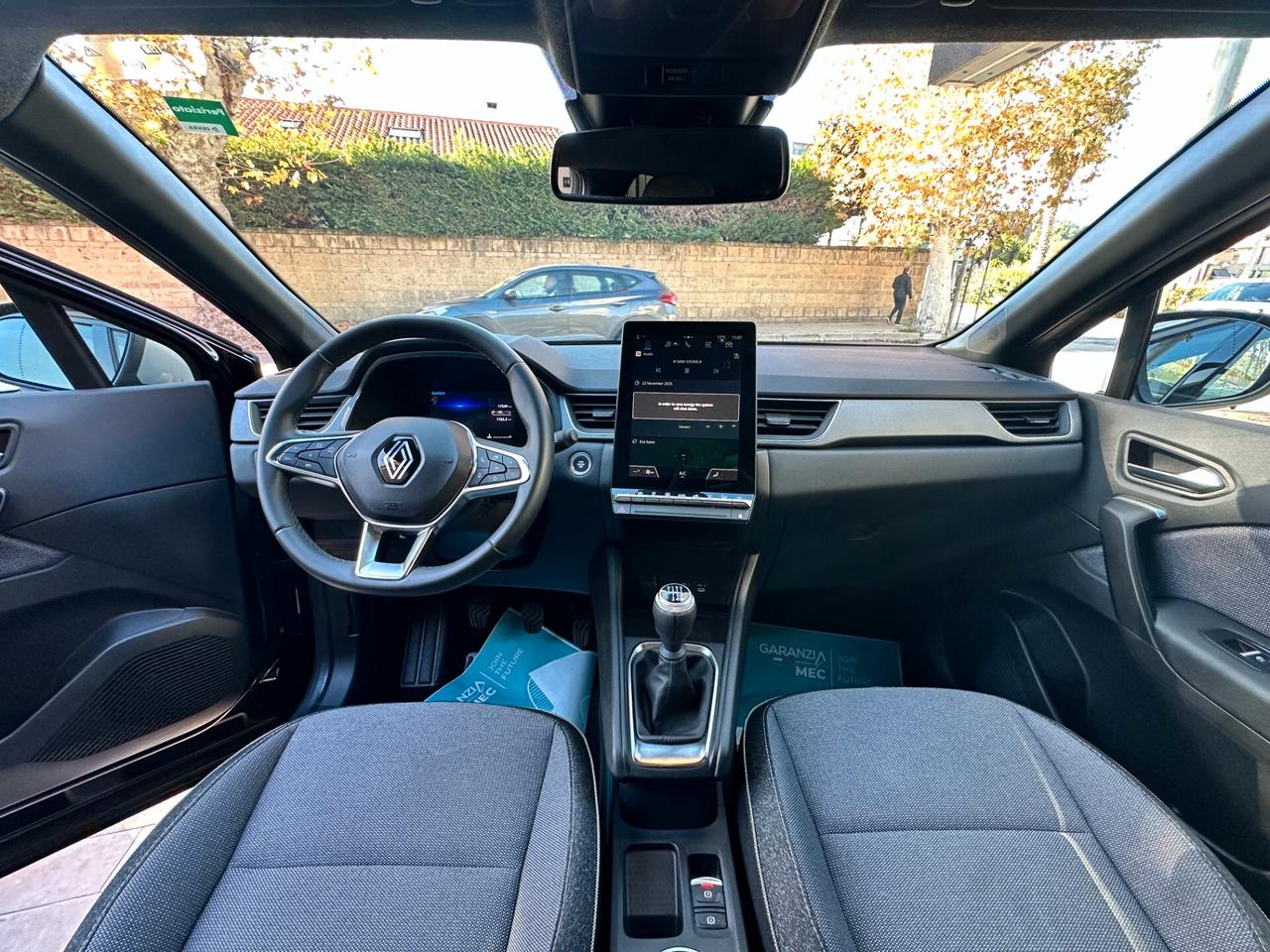 Renault Captur 1.0 TCe – Techno – 03/2025 – 17.500 km – Promo 18.900 €