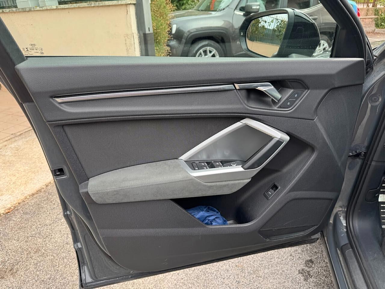 Audi Q3 40 TDI quattro S tronic gancio