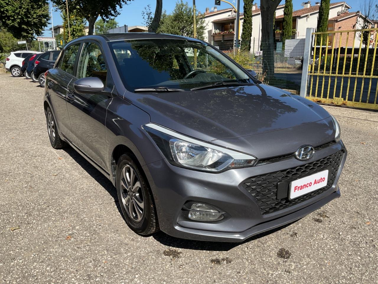 Hyundai i20 1.2 5 porte ECO Connectline 54kw(73CV) OK NEOPATENTATI