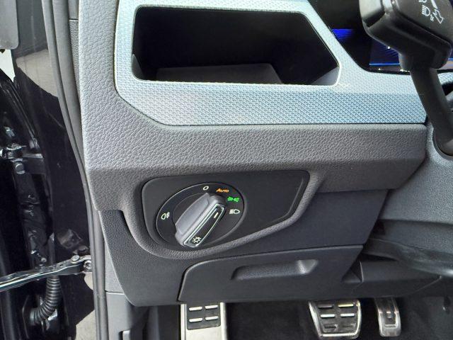 VOLKSWAGEN Touran 1.5 TSI GOAL Navi ACC Keyless TravelAssist