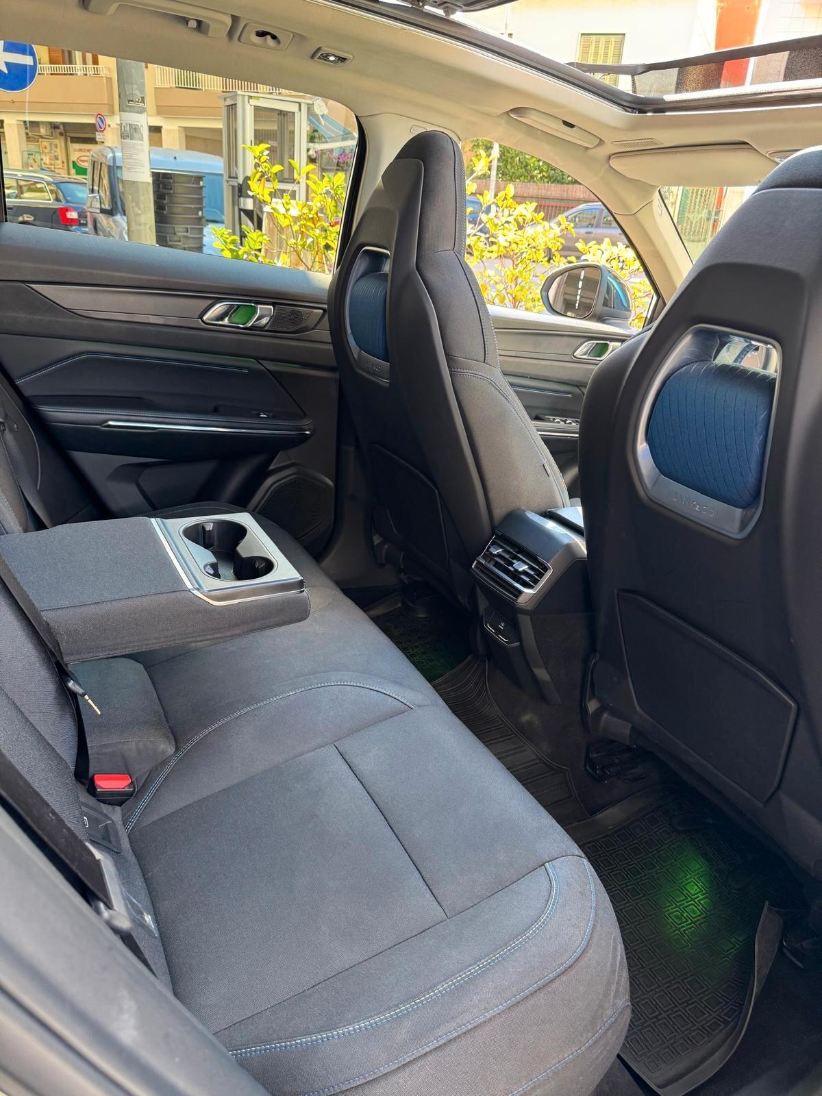 Lynk&co 01 PHEV 261cv More