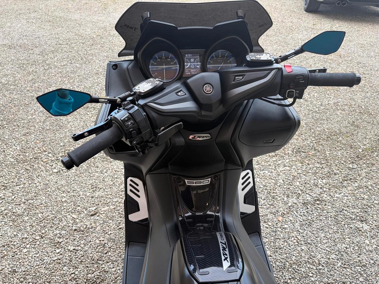 Yamaha TMAX 560 TOTAL BLACK PERMUTE