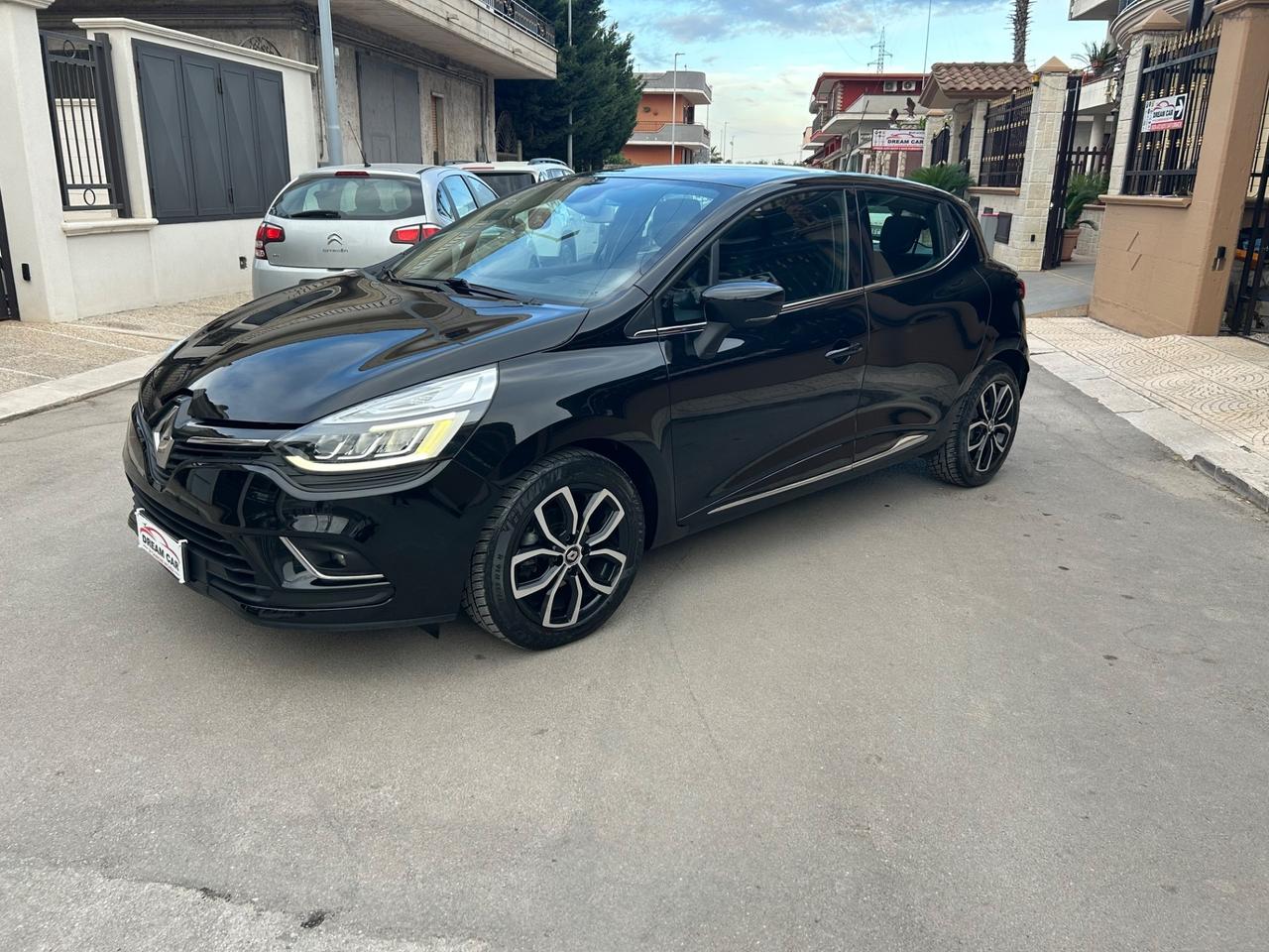 Renault Clio dCi 8V 75 CV 5 porte Moschino Zen