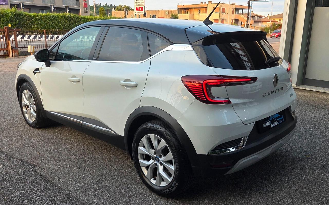 Renault Captur Full Hybrid E-Tech 145 CV Initiale Paris