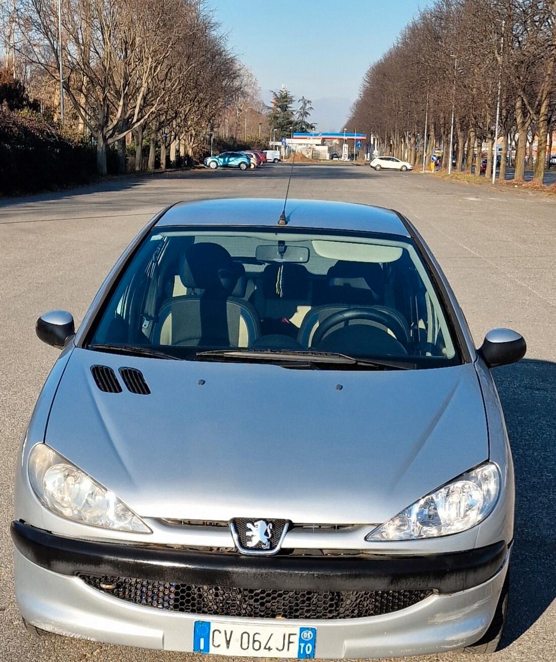 Peugeot 206 127.000km neopatentati