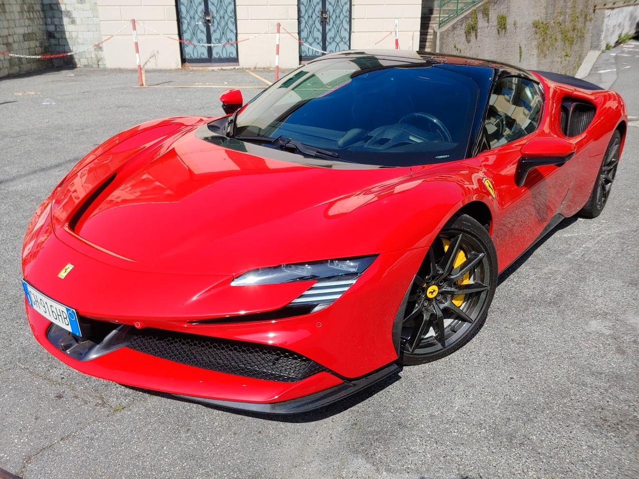 Ferrari SF90 Spider ASSETTO FIORANO