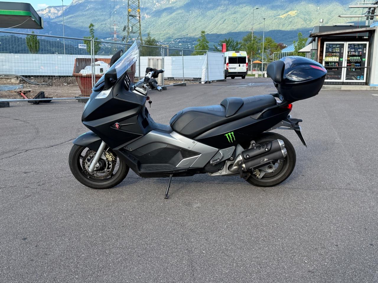 Gilera GP 800