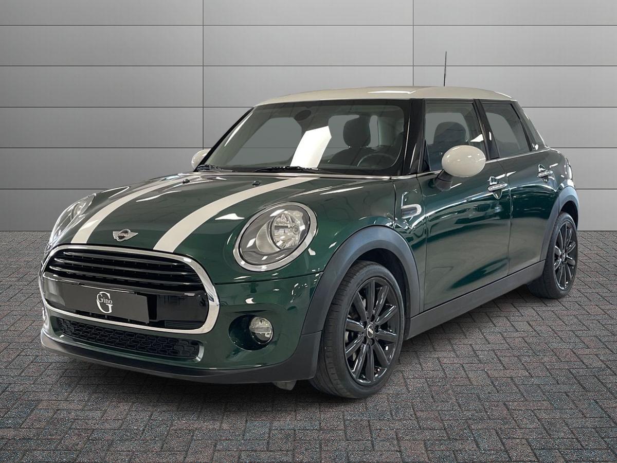 MINI Mini IV F55-F56 2014 - Mini 1.5 Cooper D Business XL 5p auto my18