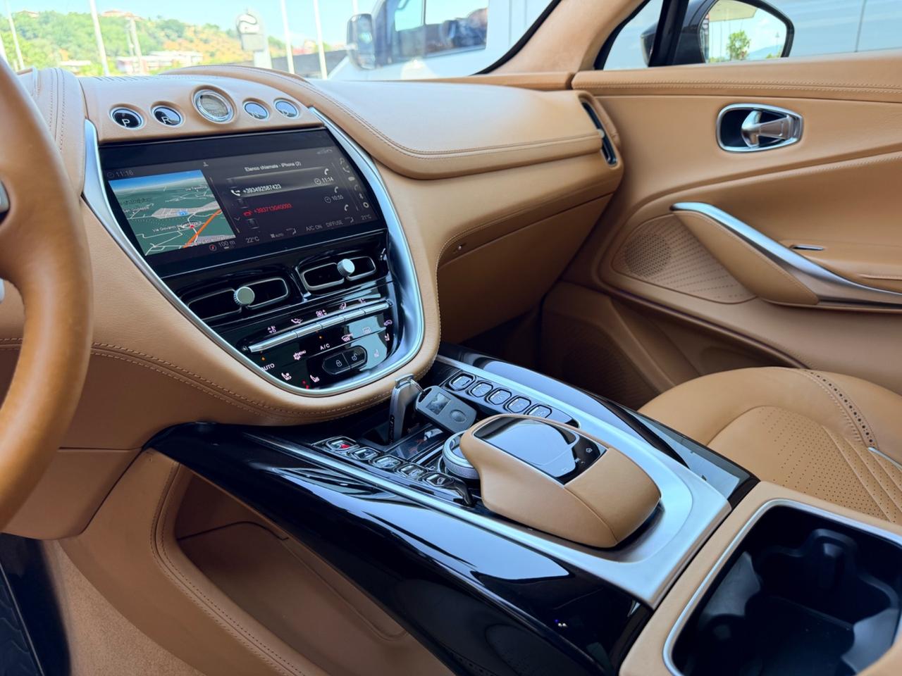Aston Martin DBX in garanzia