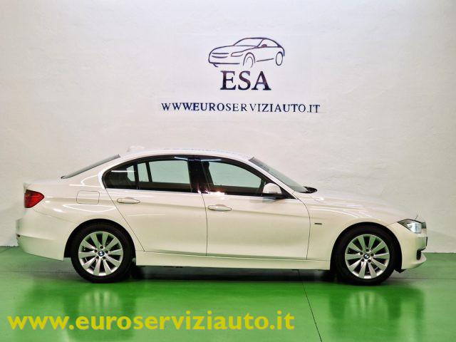 BMW 328 i Luxury