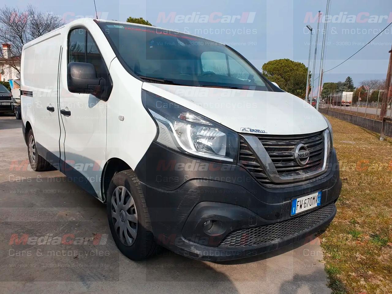 Nissan nv300