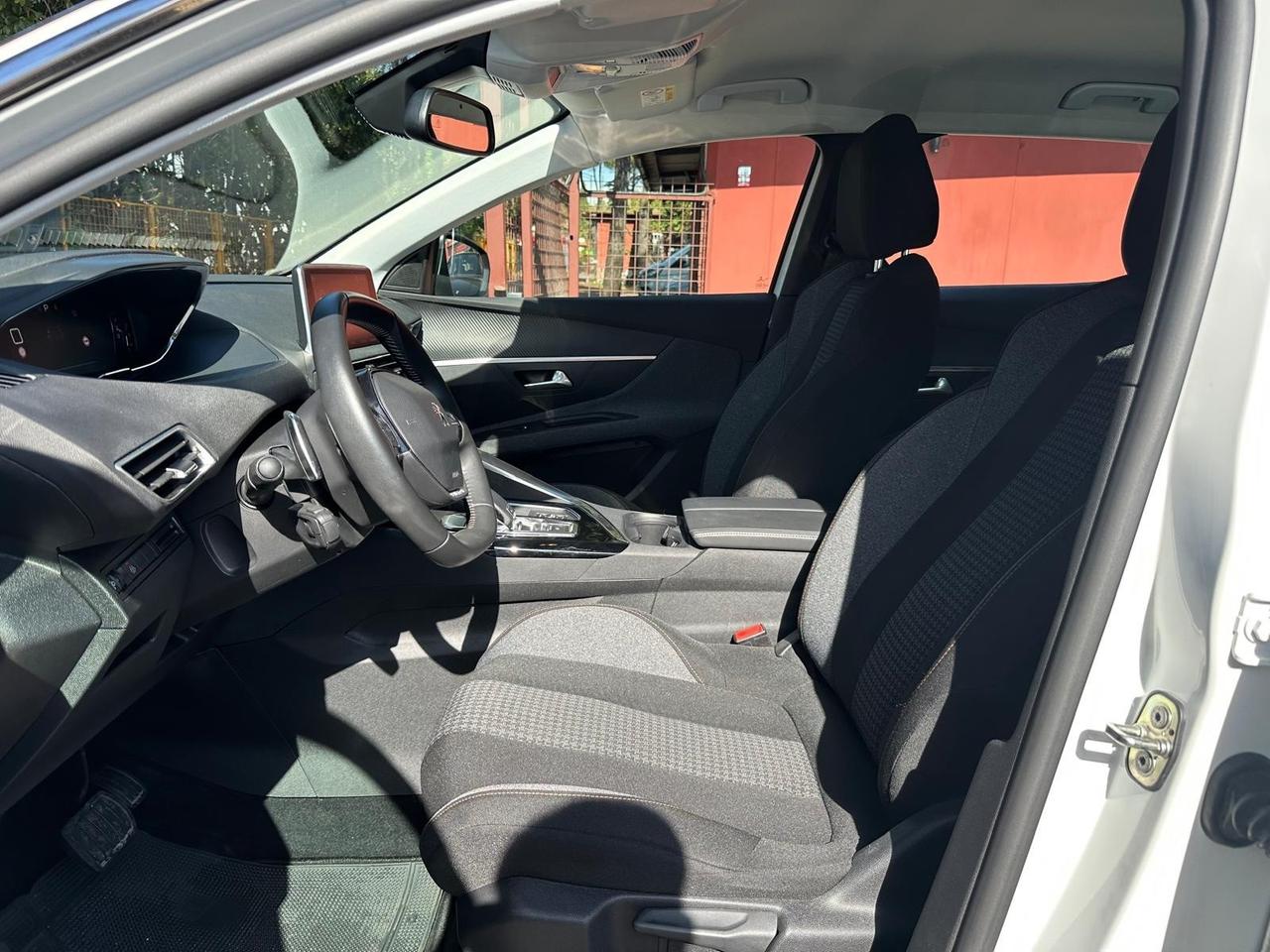 Peugeot 3008 BlueHDi 130 S&S EAT8 Active Pack *PROMO*