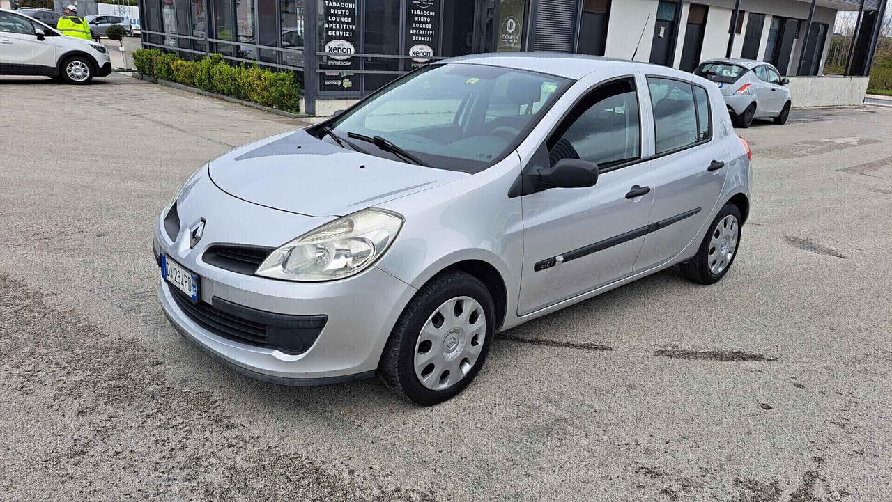 Renault Clio 1.5 DCi 70CV 5 Porte