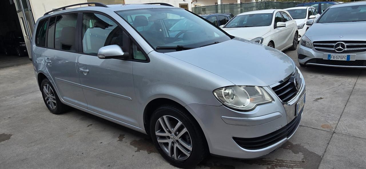 Volkswagen Touran 2.0 Highline Ecofuel