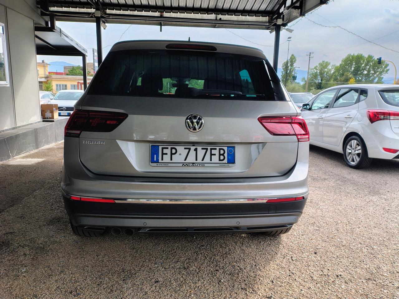 Volkswagen Tiguan 2.0 TDI SCR DSG 4MOTION Business BMT