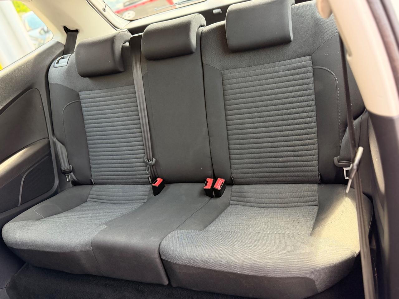 Volkswagen Polo 1.2 70 CV neopatentati gancio traino 2014