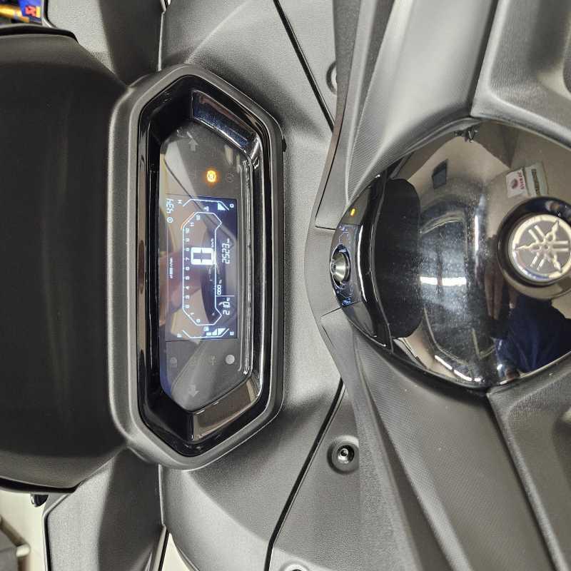 Yamaha X-Max 125 - 2025