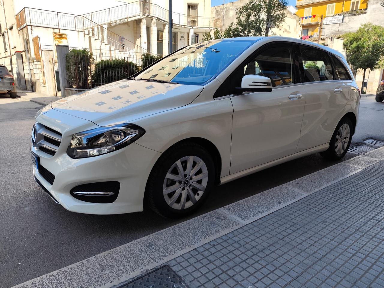 Mercedes-benz B 180 d 109cv Automatica NAVI