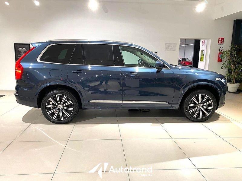 Volvo XC90 B5 250+14 CV AWD Automatica Mild Hybrid Benzina 7 posti Ultra Bright
