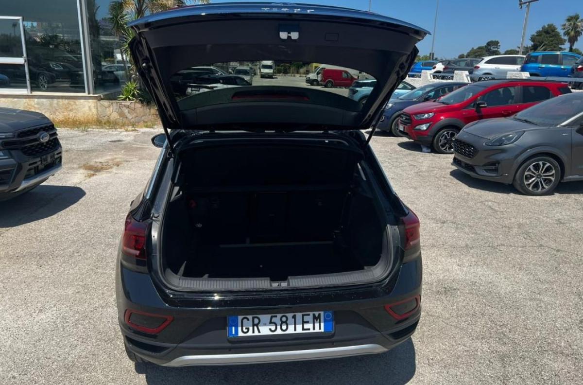 VOLKSWAGEN T-Roc 2.0 tdi Black Pack 115cv