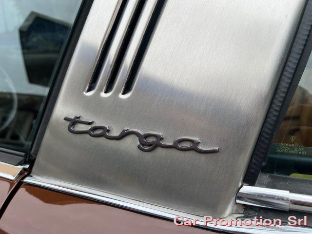 PORSCHE 911 Targa