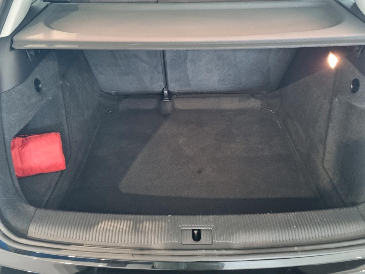 Audi Q3 2.0 tdi 140cv