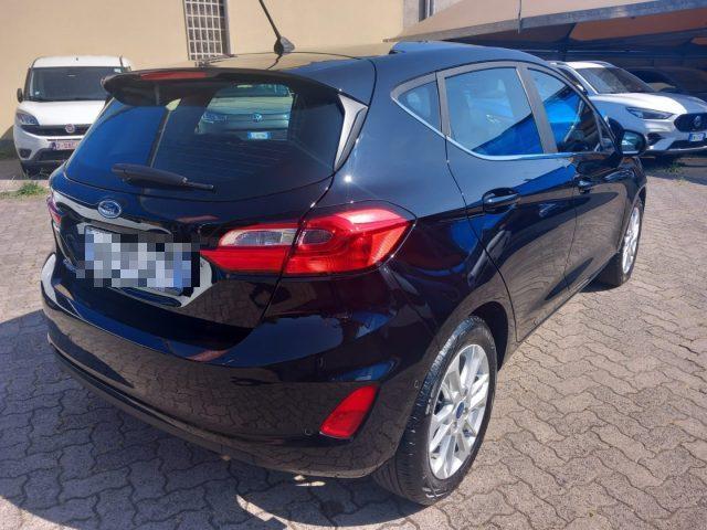 FORD Fiesta 1.1 BENZ/GPL 75CV 5 porte Titanium con Retrocamera