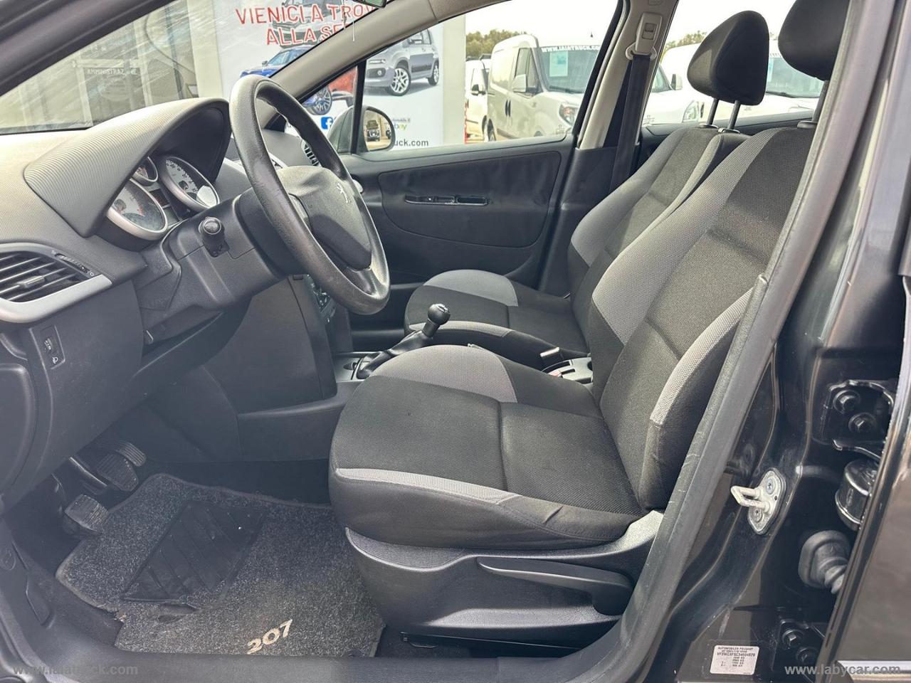 PEUGEOT 207 1.4 VTi 95 CV 5p. Energie Sport 1.4 VTi 95 CV 5p. Energie Sport