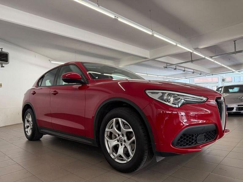 Alfa Romeo Stelvio 2.2 Turbo Diesel 190CV Business AT8 RWD
