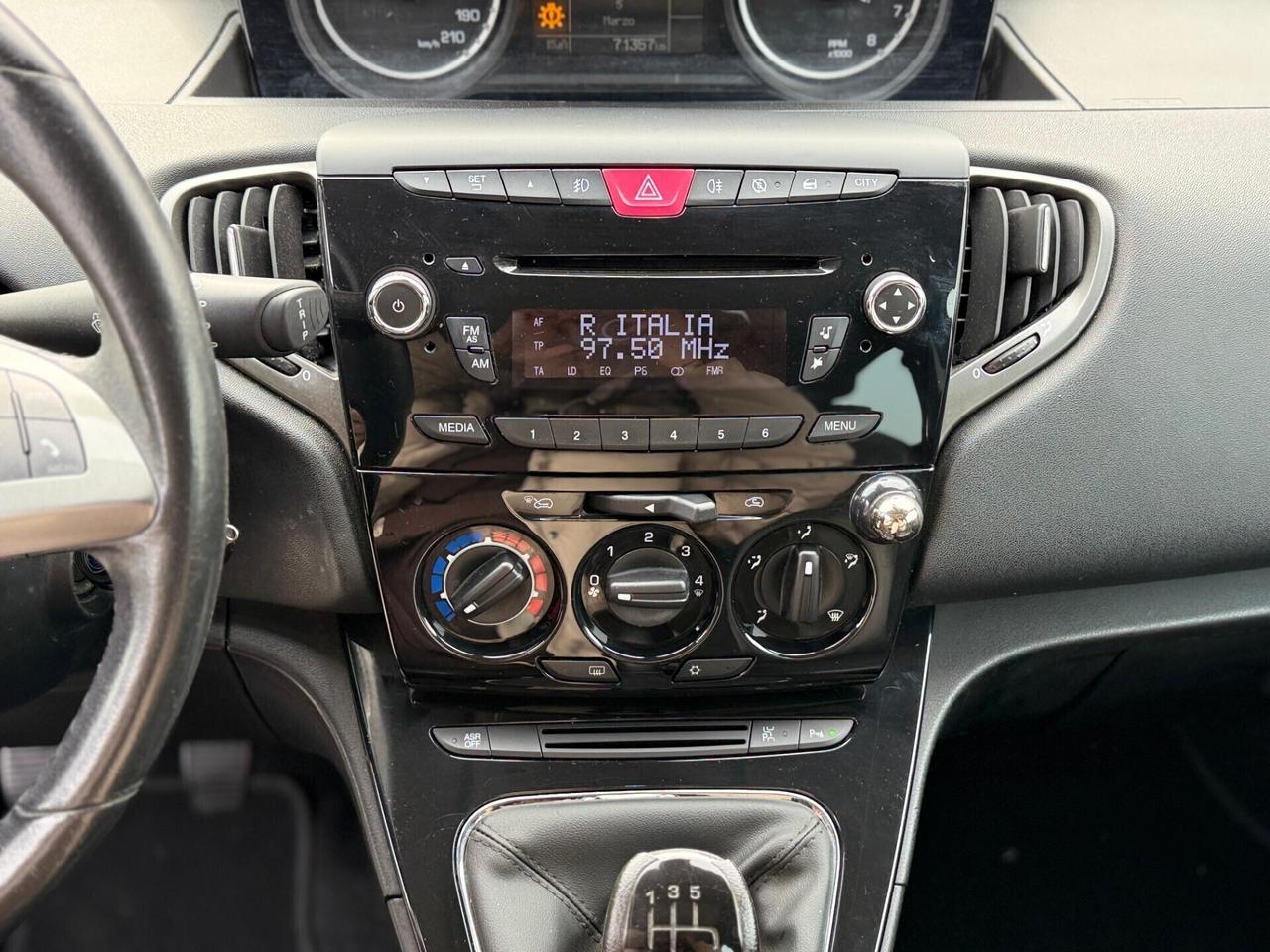 Lancia Ypsilon 1.2 69 CV S&S Platinum