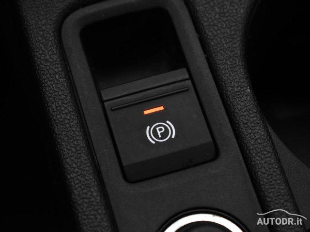 AUDI A3 SPB 30 g-tron S-tronic S-Line MATRIX, NAVI, RETROC
