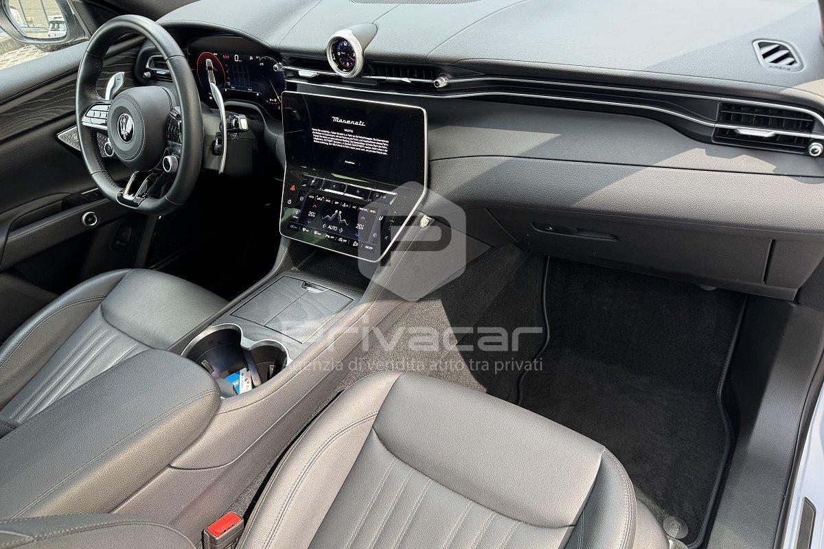 MASERATI Grecale MHEV 300 CV AWD GT