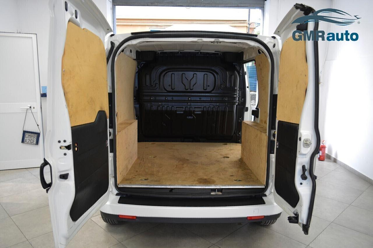 Fiat Doblò Cargo 1.6 Multijet 105CV – 3 Posti – 2023 – 68.983 km