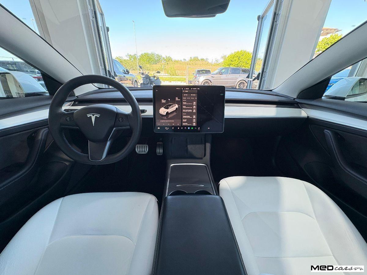 TESLA - Model 3 - Long Range Performance AWD